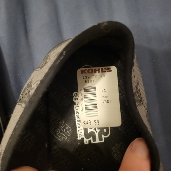 Skechers Men's Star Wars Darth Vader Shoes SN8101 - Size 11 (Black/Grey). - Picture 4 of 5